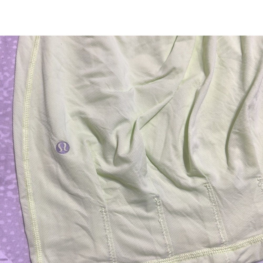 Lululemon top - Picture 4 of 4